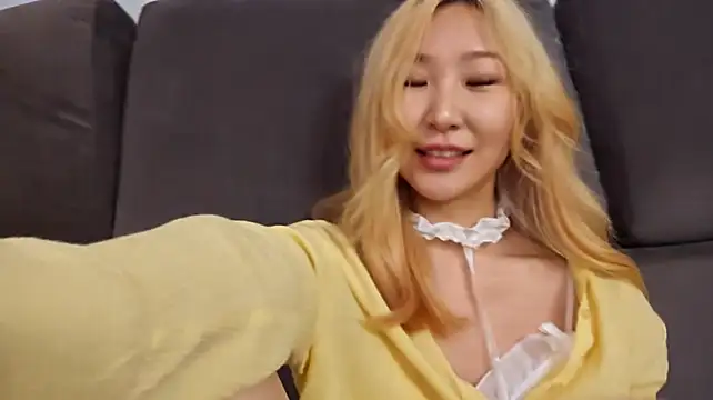 IoneGray Live XXX-chat