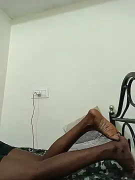 Pokazy przed kamerką – tamil__honey