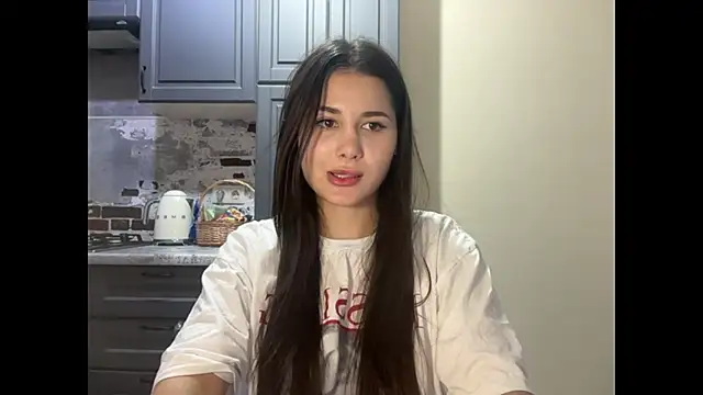 XXX chat uživo modela honey_bunny44