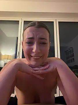 Mila_Blake69n Webbikameraesitys
