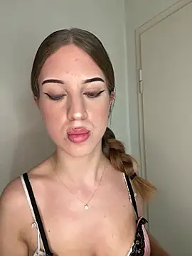 Chatroom XXX en direct de SweetJulia18