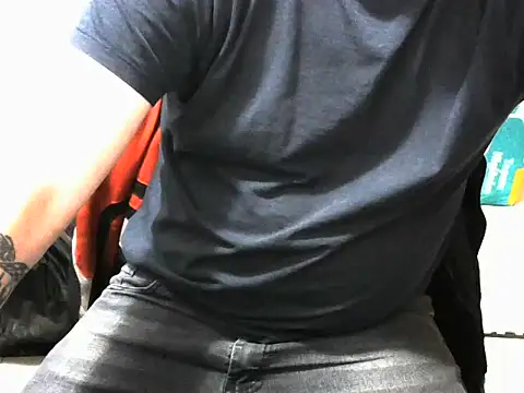cumplicesprive webcam show