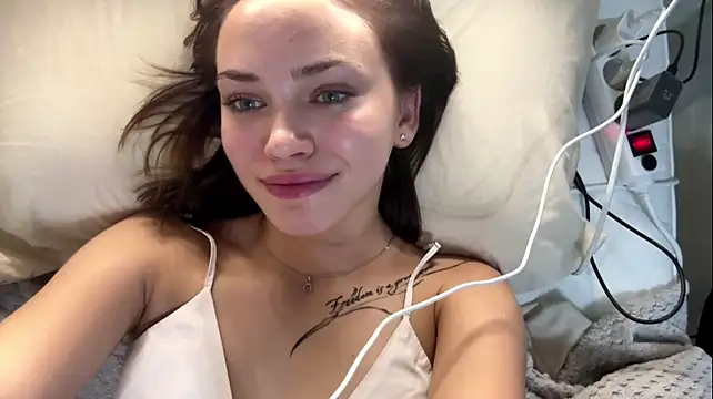 KayceMatthai's Webcam Show