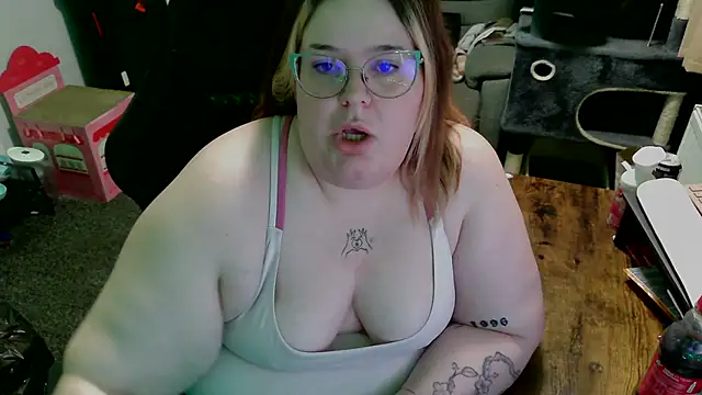 BBW-QUEENIE's Webcam Show