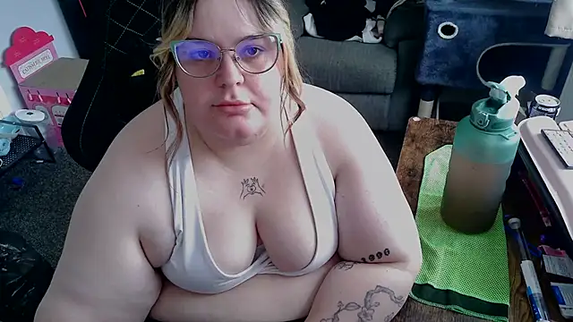 โชว์เว็บแคมของ BBW-QUEENIE