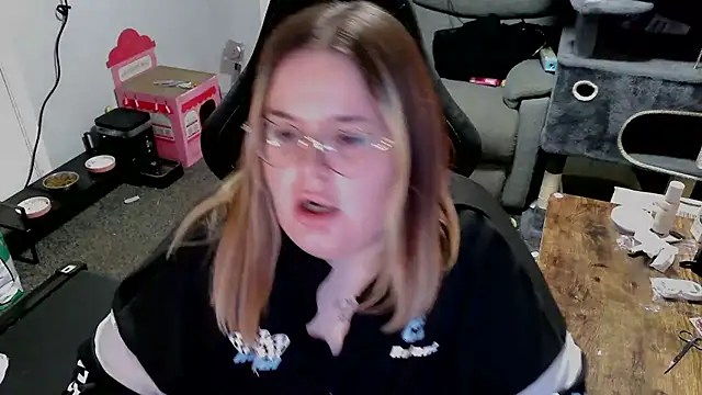 BBW-QUEENIE – Kamerová šou