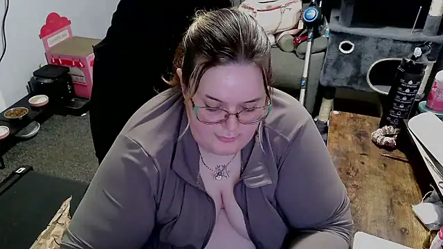 BBW-QUEENIEn Webbikameraesitys