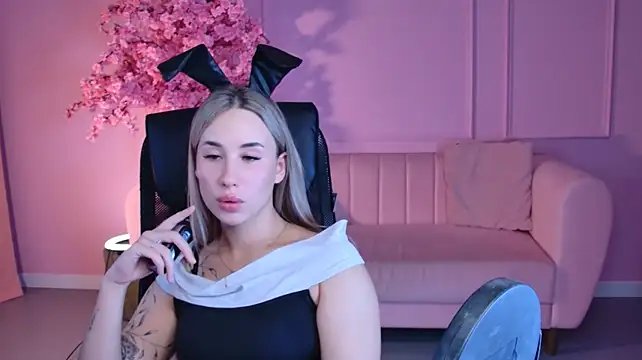 แชท XXX สดของ BettyRemz