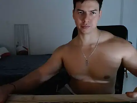 Show modela MRROSS95 na web-kameri