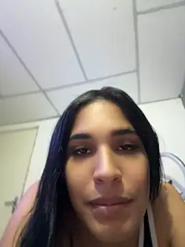 Show de isabellaho1319 na webcam