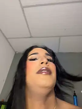 isabellaho1319's Webcam Show