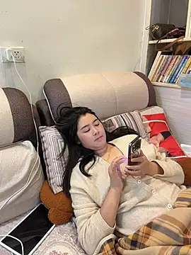 fanfan181 网络视讯表演