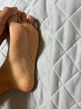 Show modela Hii-ro na web-kameri