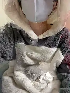 Hii-ro 在線直播表演