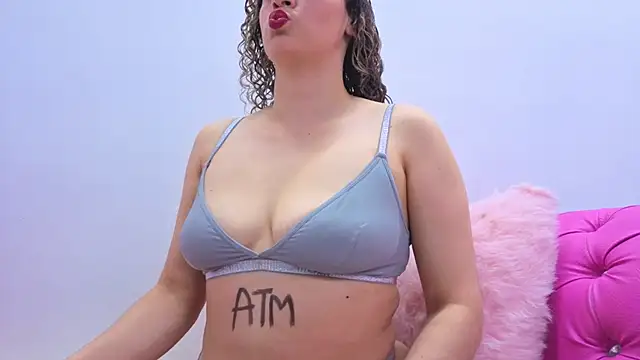 Kaely_Messy's Webcam Show