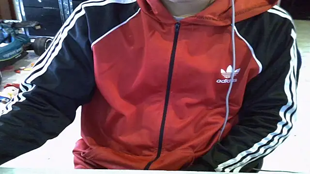 eliasokk002 Show in webcam