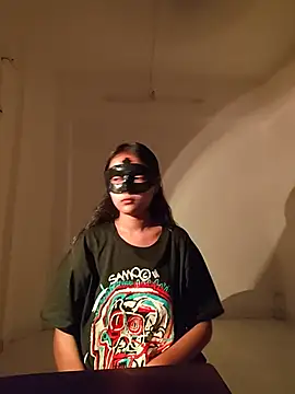 צ'אט XXX בשידור חי של meow-kittykat