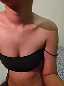 meow-kittykat's Webcam Show