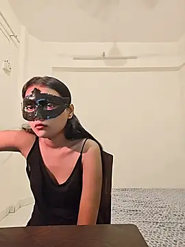meow-kittykat Adlı Modelin Canlı XXX Sohbeti