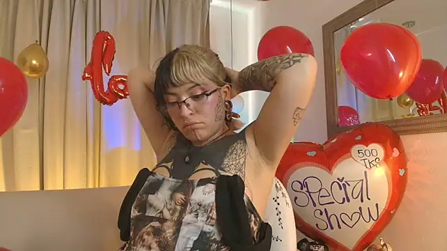 lena_w_'s Live XXX Chat