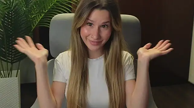AdrienStoakley 现场XXX聊天