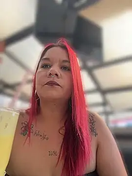 Chat XXX en directo de JulianaDiiaz