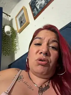 JulianaDiiaz's Webcam Show