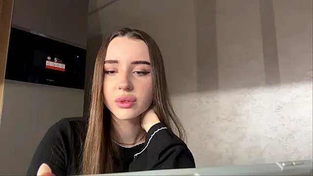 צ'אט XXX בשידור חי של dianaluves1