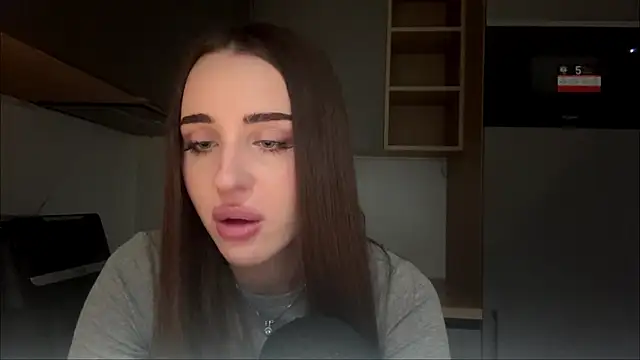 Show modela dianaluves1 na web-kameri