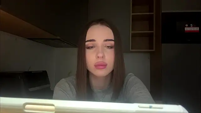 Webkamerová show dianaluves1