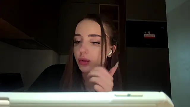 Webkamerová show dianaluves1