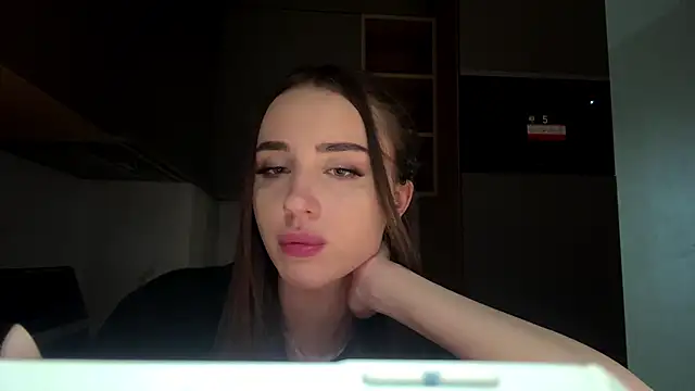 Show modela dianaluves1 na web-kameri
