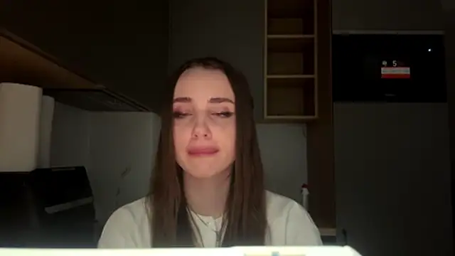 Show modela dianaluves1 na web-kameri