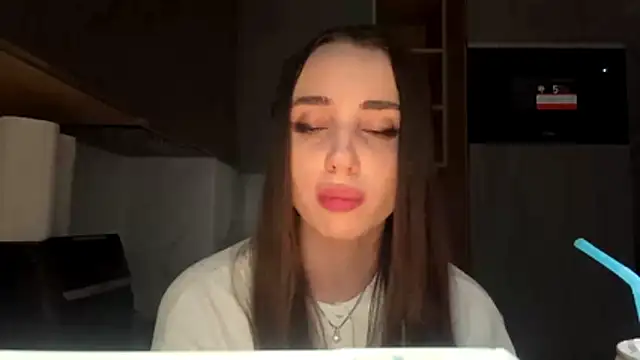 dianaluves1's Live XXX Chat