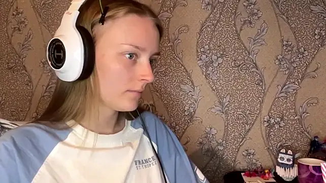 EmyMiu – webcam-show