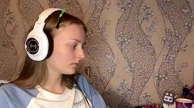 EmyMiu's Live Sex Cam Show