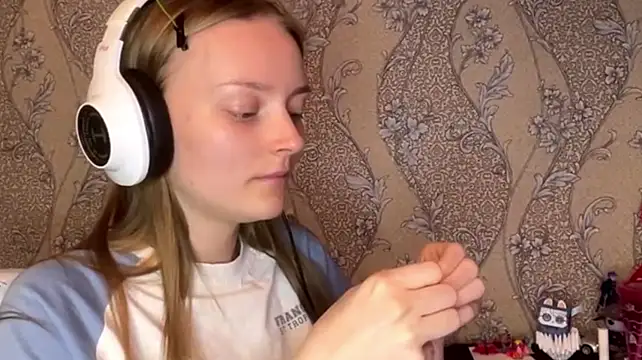 EmyMiu Webcam-Show