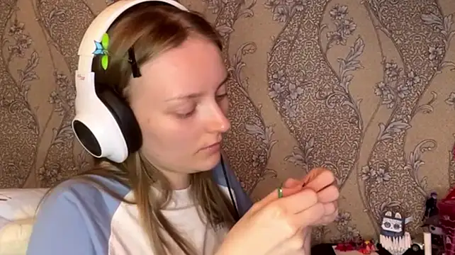 Вебкам-шоу EmyMiu