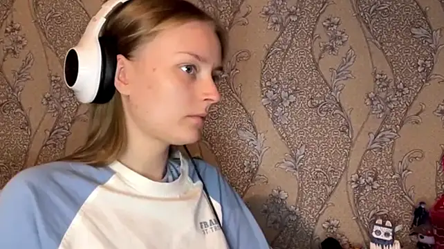 EmyMiu Webcam Show