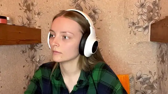 EmyMiu's Webcam Show