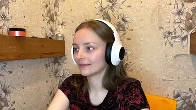 EmyMiu's Webcam Show