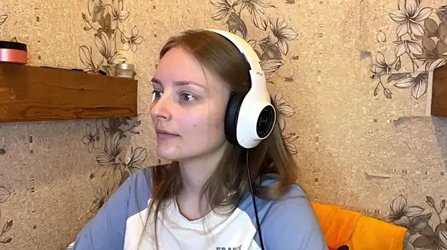 EmyMiu's Webcam Show