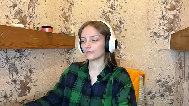 EmyMiu Webcam-Show