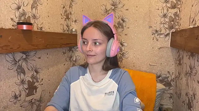 EmyMiu Webcam show