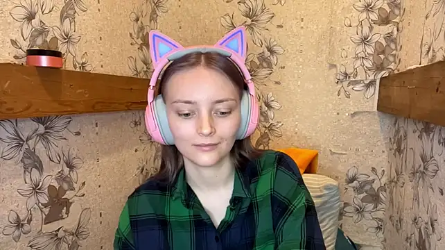 EmyMiu's Live XXX Chat