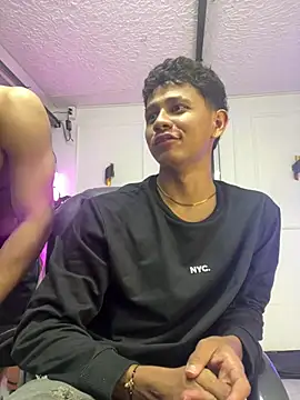 Alejandro_vega_'s Webcam Show
