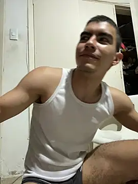 Show modela Alejandro_vega_ na web-kameri