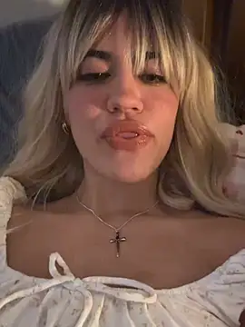SkylarHopexo's Webcam Show