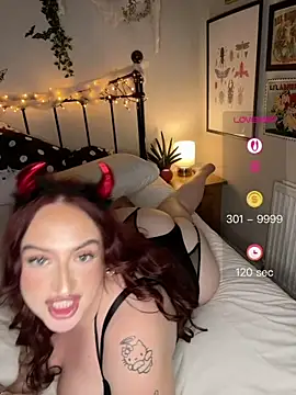 TaliaMommyMelons Webcamshow