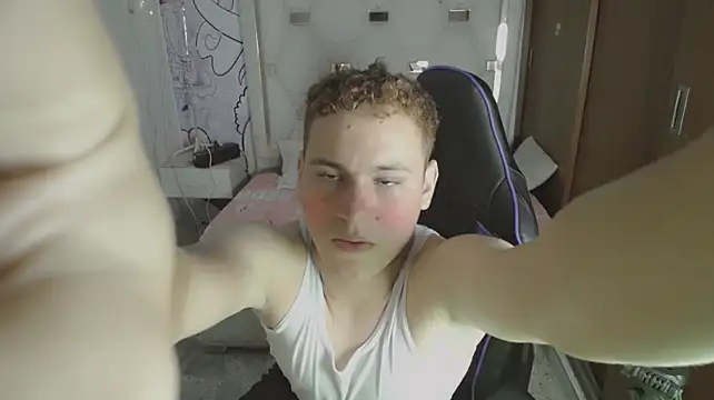 Show modela Joshpi_31 na web-kameri